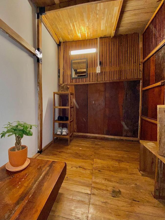 The Gk House Hostel, Ecolliving, Central City, Natural Wooden, Chill View Rooftop, Restaurant And Cocktail Bar Cidade de Ho Chi Minh Exterior foto