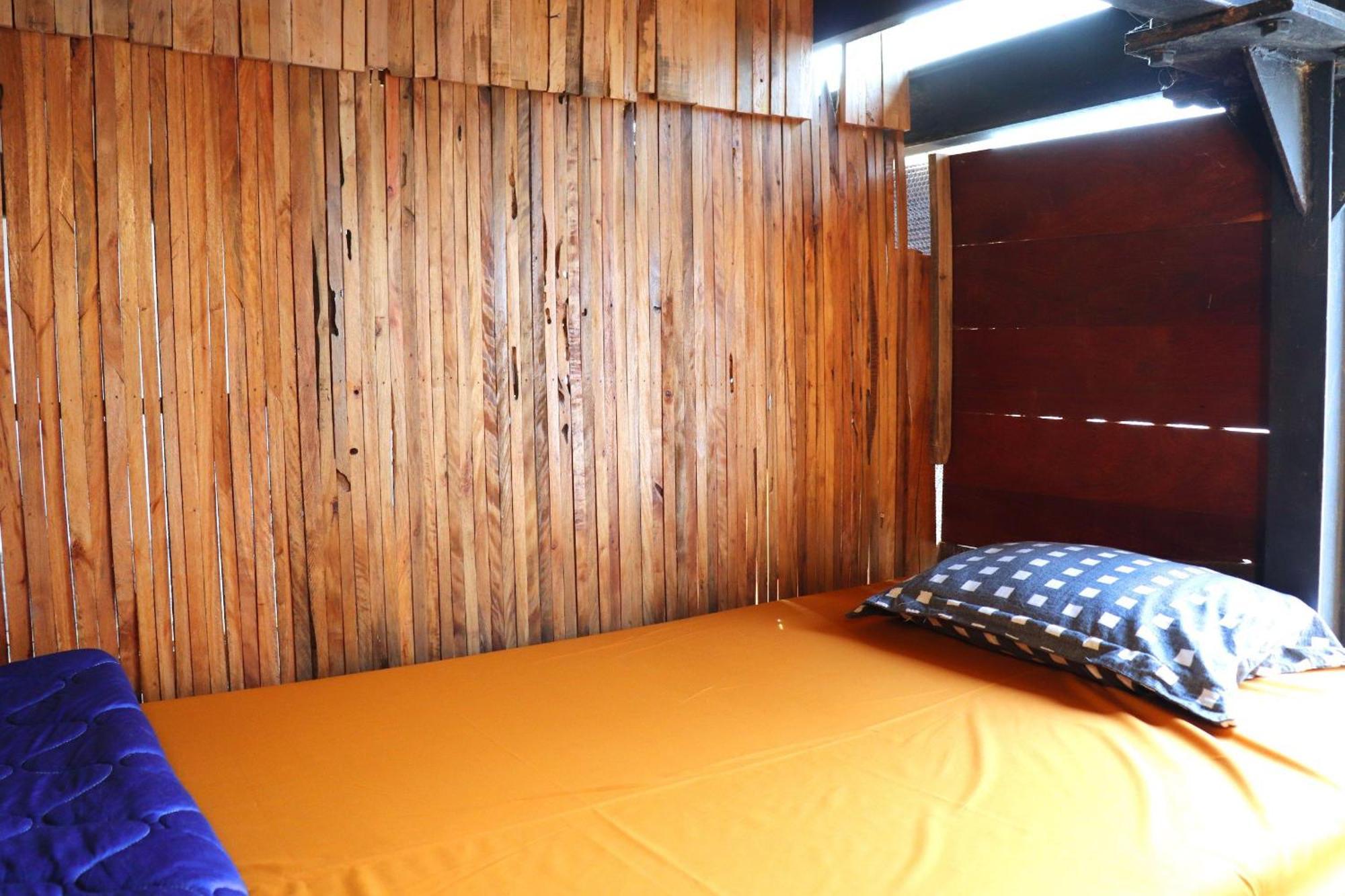 The Gk House Hostel, Ecolliving, Central City, Natural Wooden, Chill View Rooftop, Restaurant And Cocktail Bar Cidade de Ho Chi Minh Exterior foto