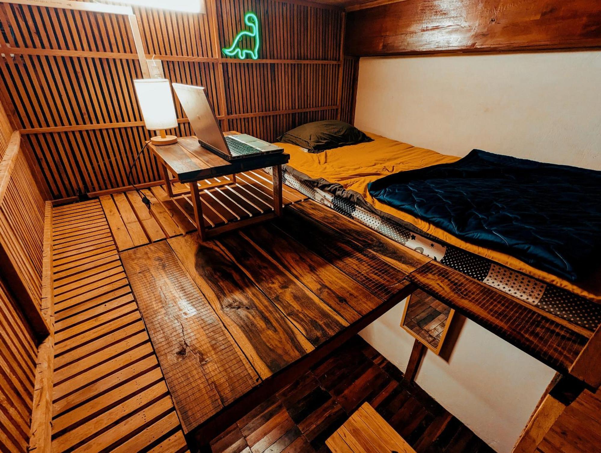 The Gk House Hostel, Ecolliving, Central City, Natural Wooden, Chill View Rooftop, Restaurant And Cocktail Bar Cidade de Ho Chi Minh Exterior foto